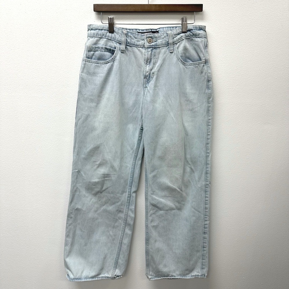 Hollister Low Rise Baggy Light Wash Jean 27 Short